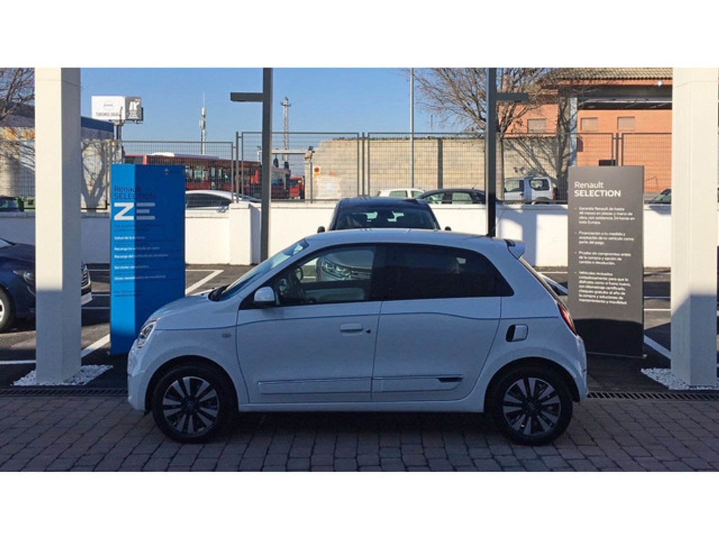 Renault Twingo Zen R80 batería 20kWh 60 kW (82 CV) Blanco Compact