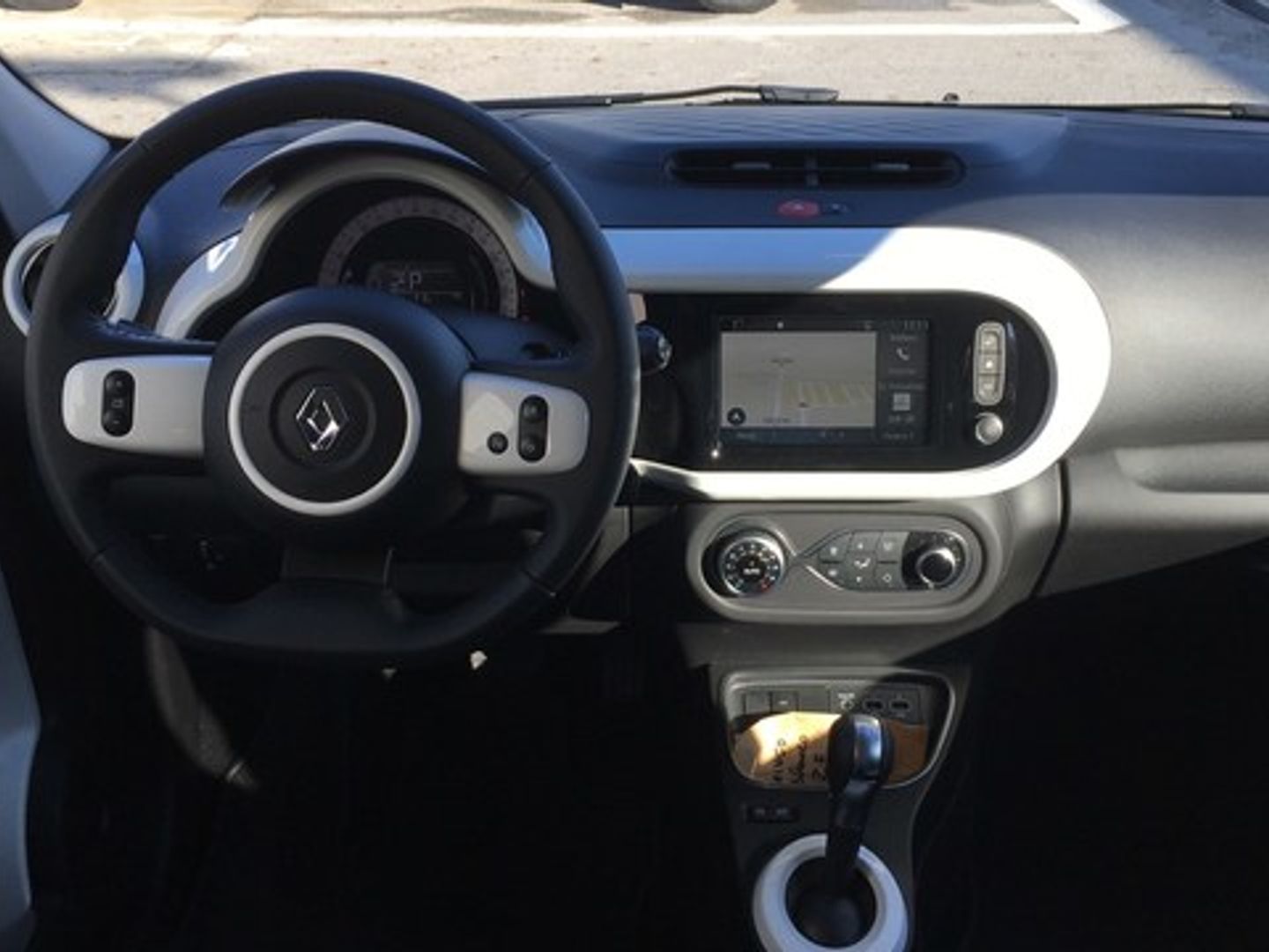 Renault Twingo Zen R80 batería 20kWh 60 kW (82 CV) Blanco Compact