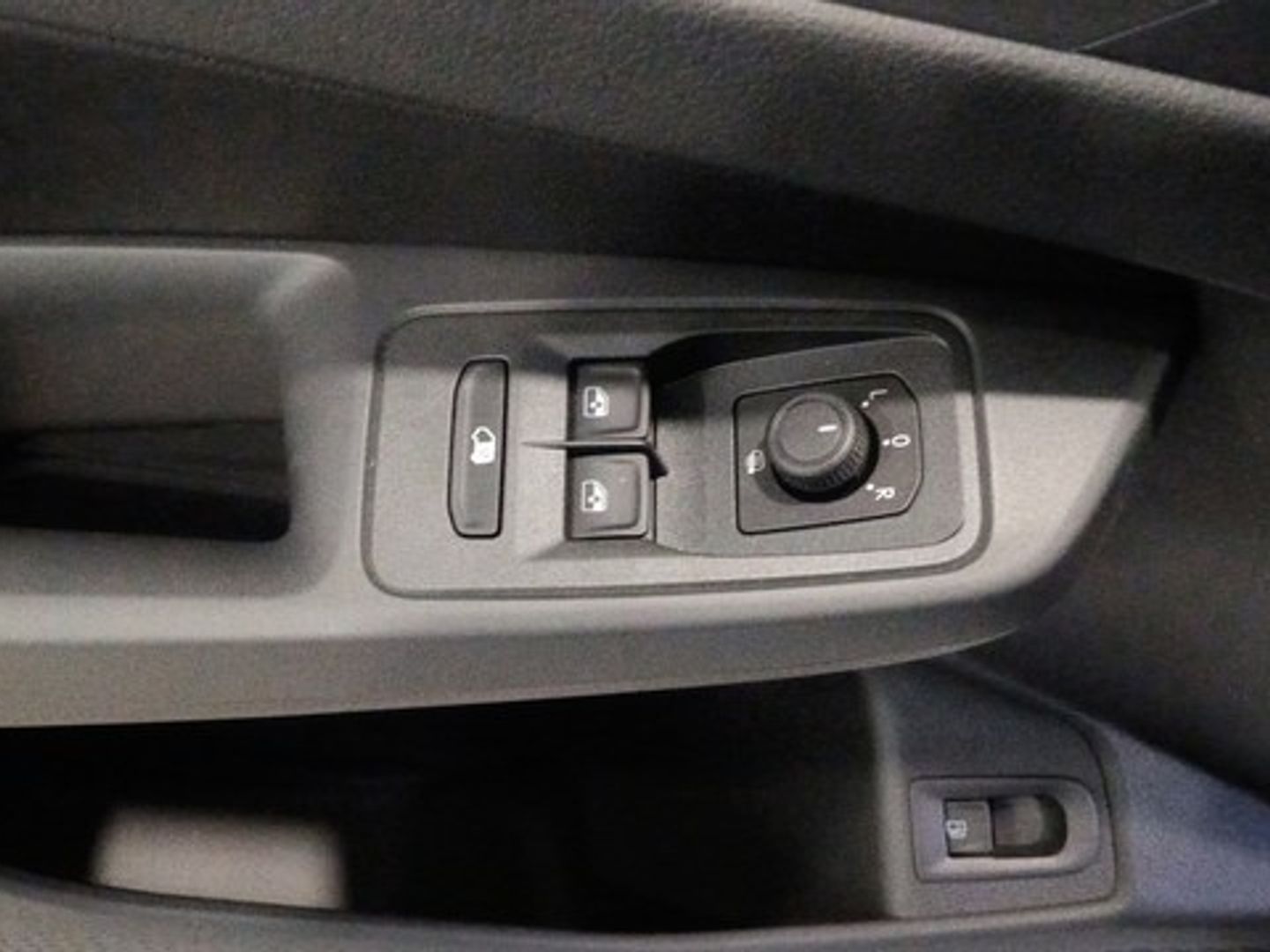 Ford Transit Connect Furgon 1.5 EcoBoost PHEV Trend L2 AT 110 kW (150 CV) Blanco Industrial