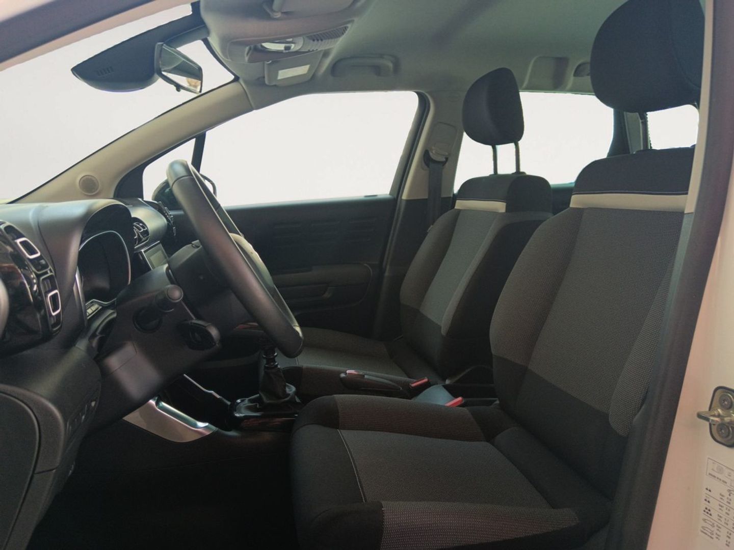 Citroen C3 Aircross PureTech 110 S&S Shine 81 kW (110 CV) Blanco SUV