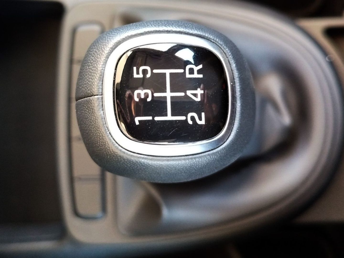 Hyundai i10 1.0 Essence 47 kW (63 CV)