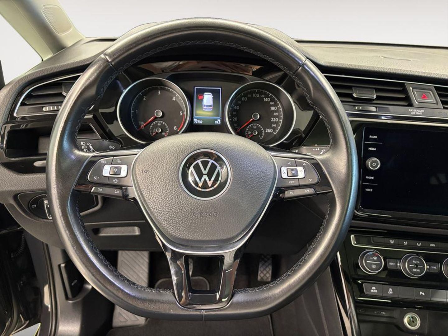 Volkswagen Touran Sport 2.0 TDI 90 kW (122 CV)