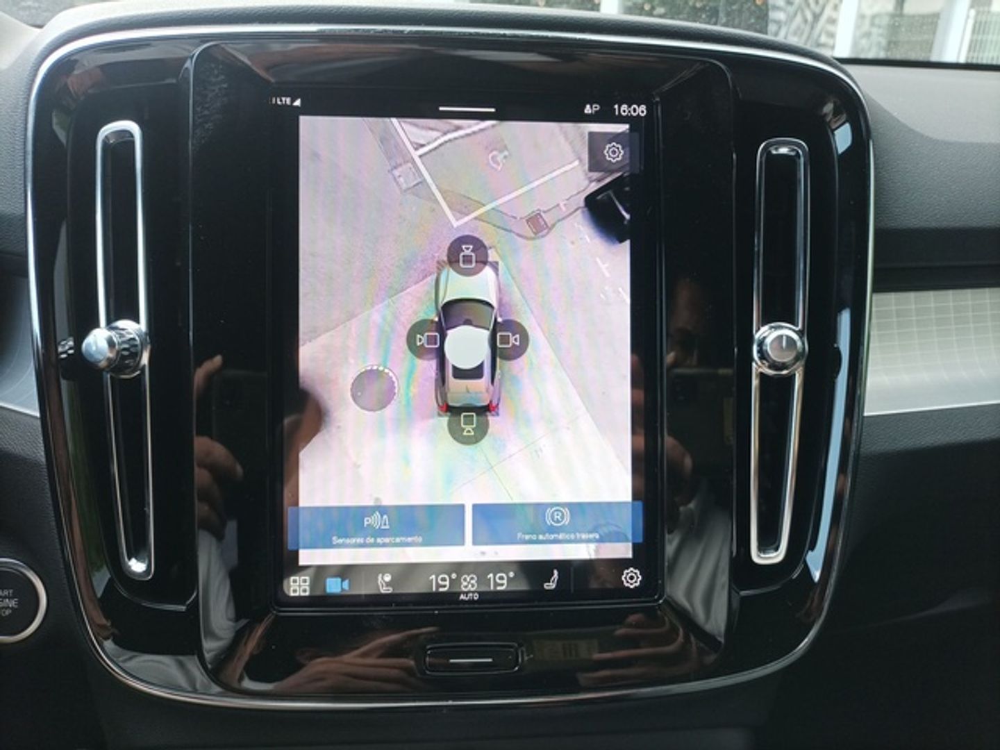 Volvo XC40 B3 G Plus Dark Auto 120 kW (163 CV)