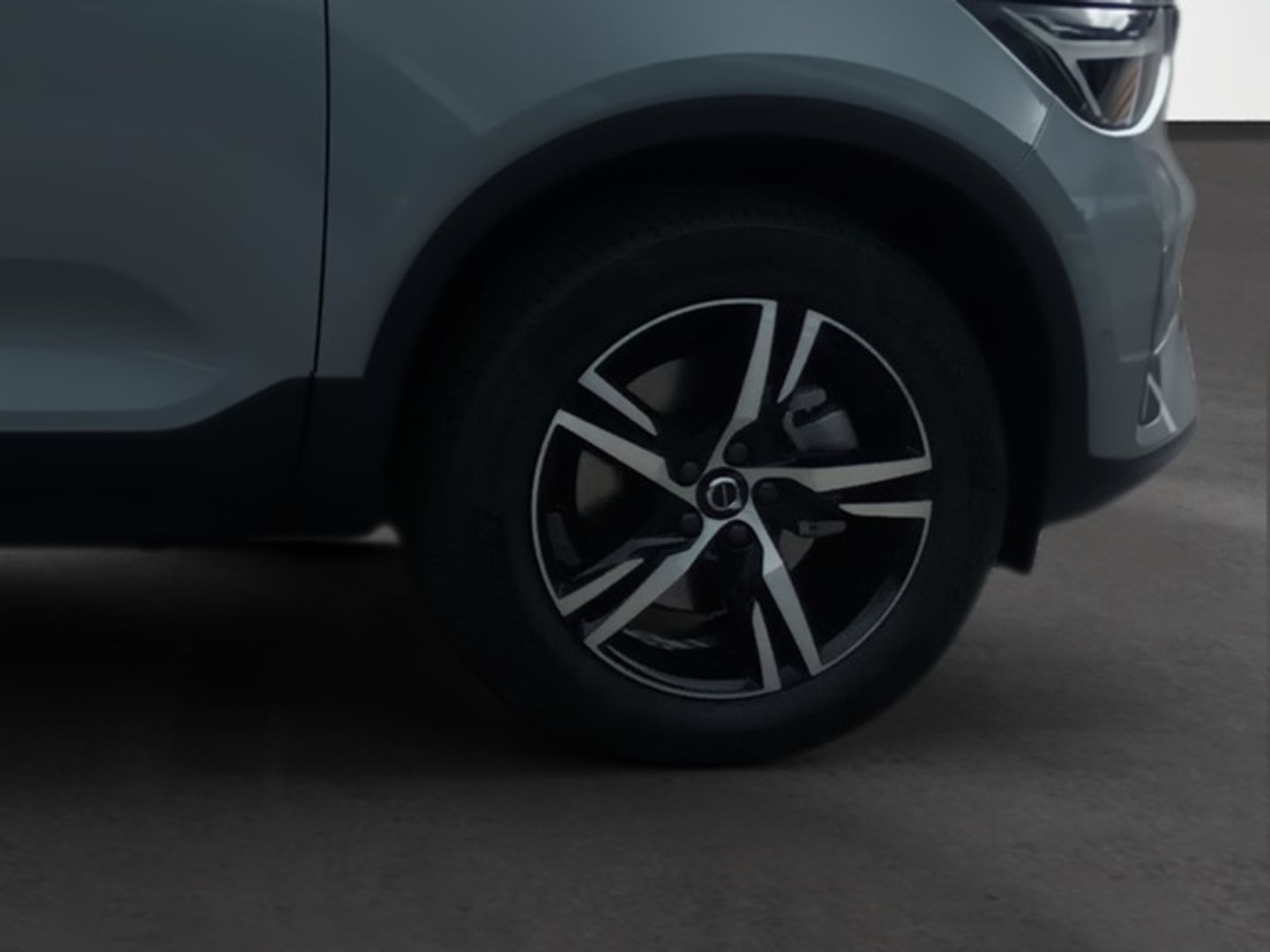 Volvo XC40 B3 G Plus Dark Auto 120 kW (163 CV)