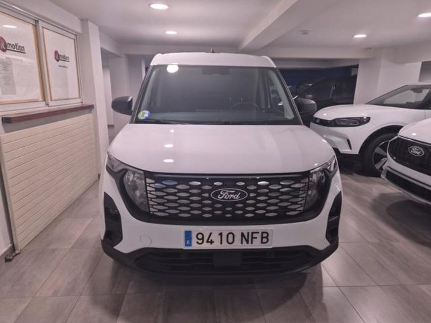 Ford Transit Courier Furgon BEV 54kWh Trend Auto 100 kW (136 CV) Blanco Industrial