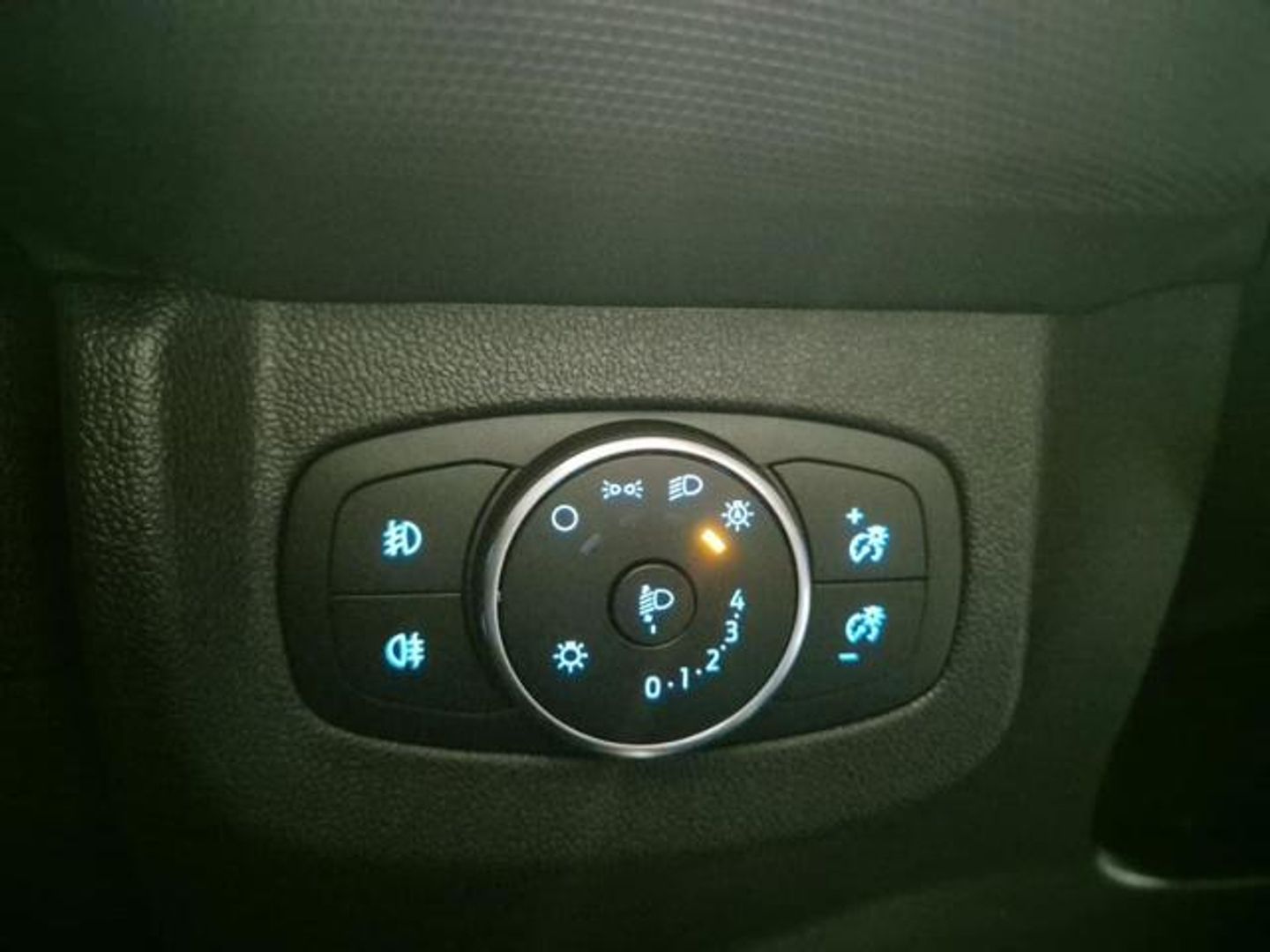 Ford Transit Courier Furgon BEV 54kWh Trend Auto 100 kW (136 CV) Blanco Industrial