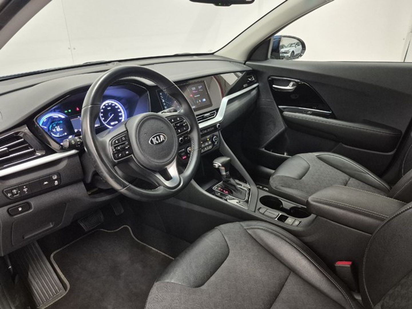 Kia Niro 1.6 GDi HEV Híbrido Drive 104 kW (141 CV)
