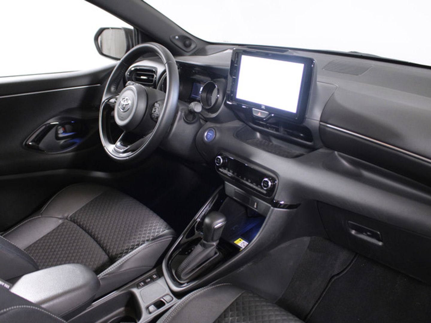 Toyota Yaris 120H Style 85 kW (116 CV)