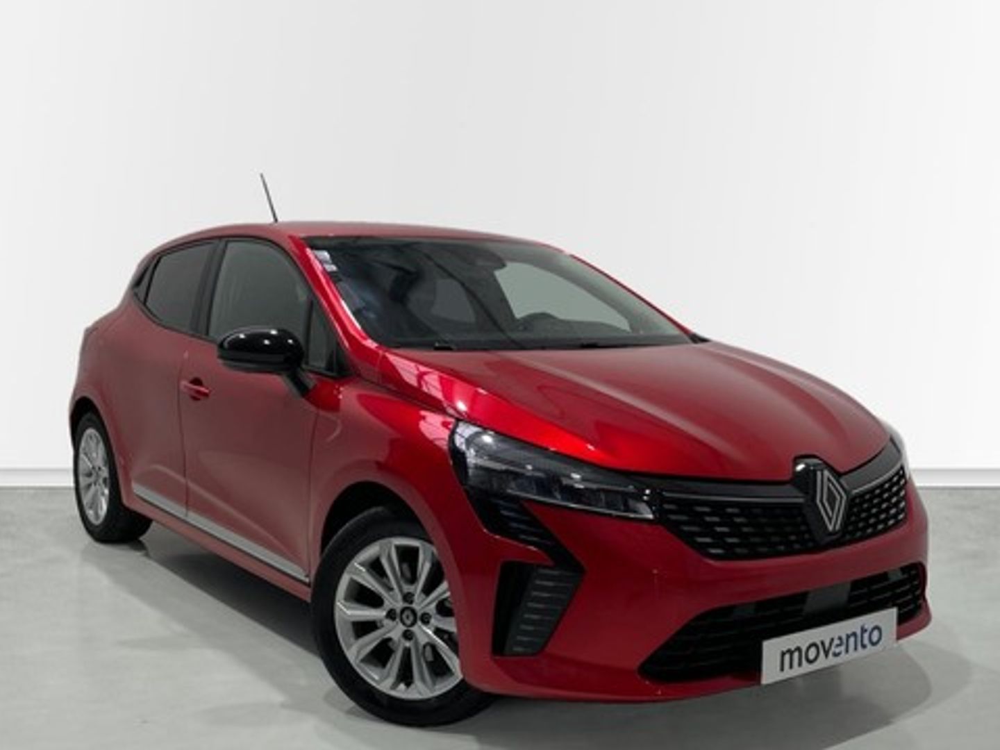 Renault Clio Evolution E-Tech full hybrid 145 105 kW (143 CV) Rojo Sedan