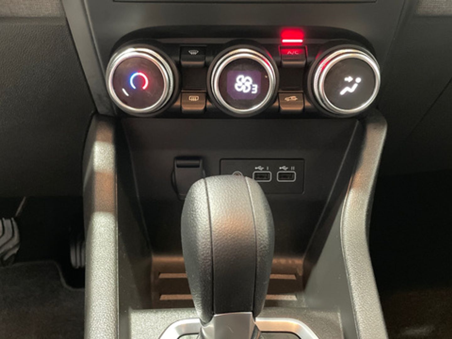 Renault Clio Evolution E-Tech full hybrid 145 105 kW (143 CV)