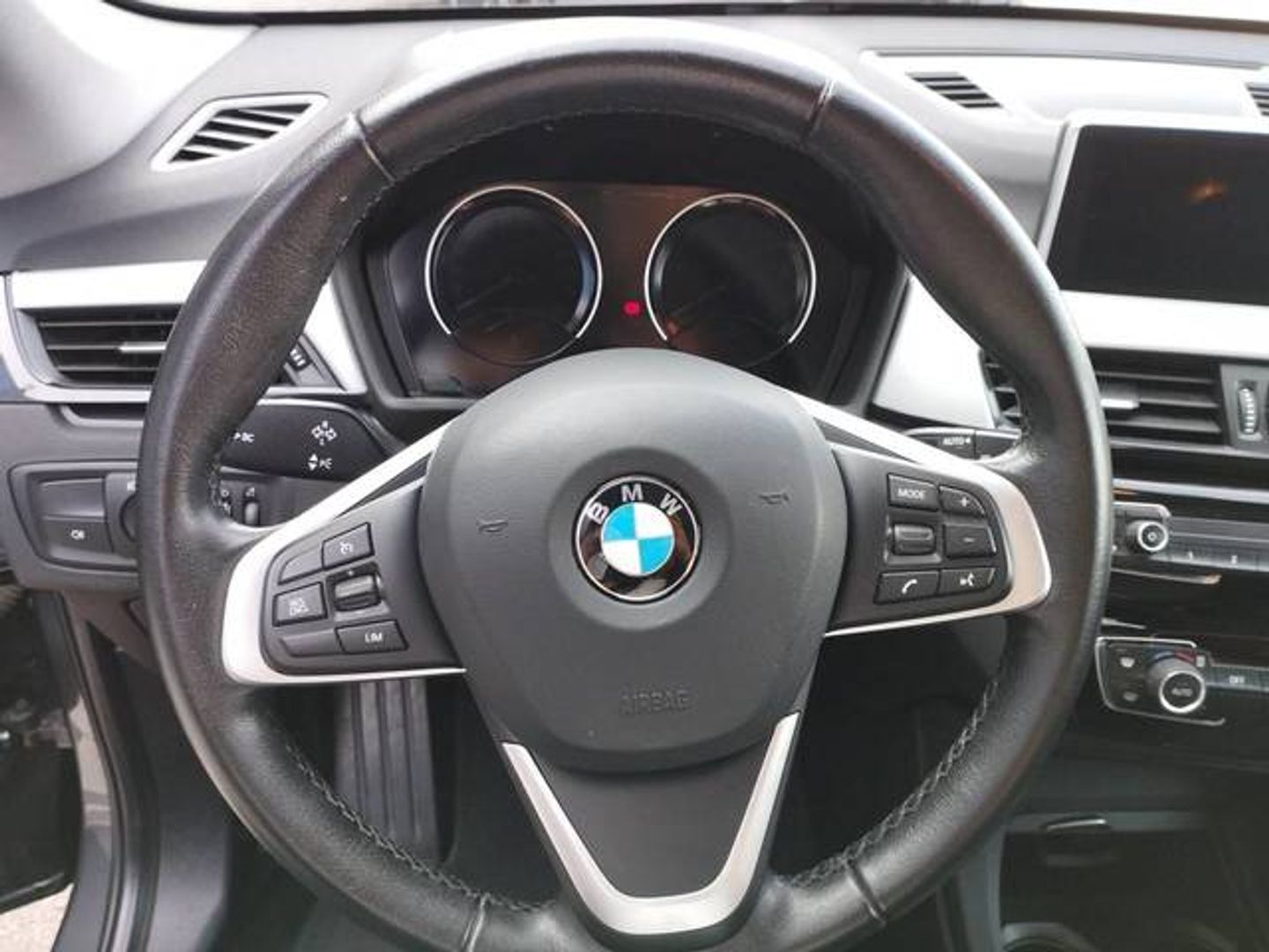 BMW X1 sDrive18i 103 kW (140 CV)