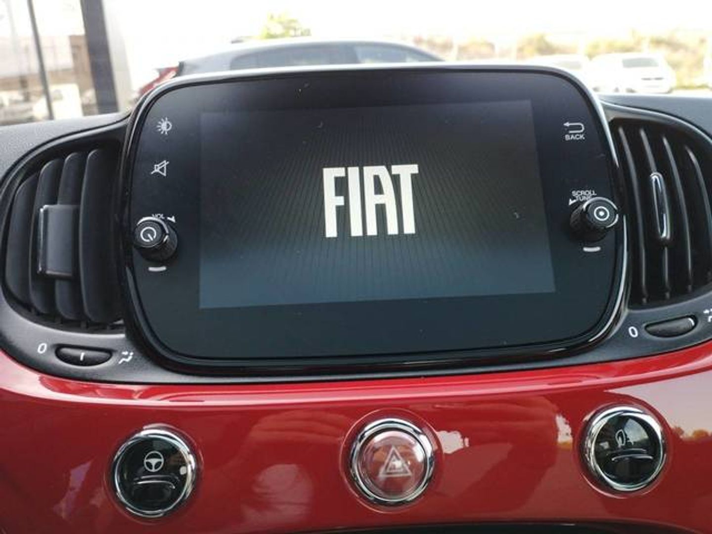 Fiat 500 1.0 Hybrid Dolcevita 51 kW (70 CV)