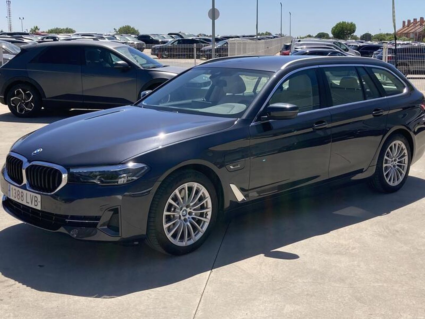 BMW Serie 5 530e Touring 215 kW (292 CV) Gris Familiar