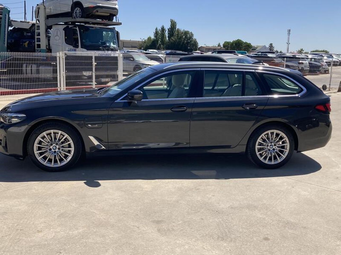 BMW Serie 5 530e Touring 215 kW (292 CV) Gris Familiar