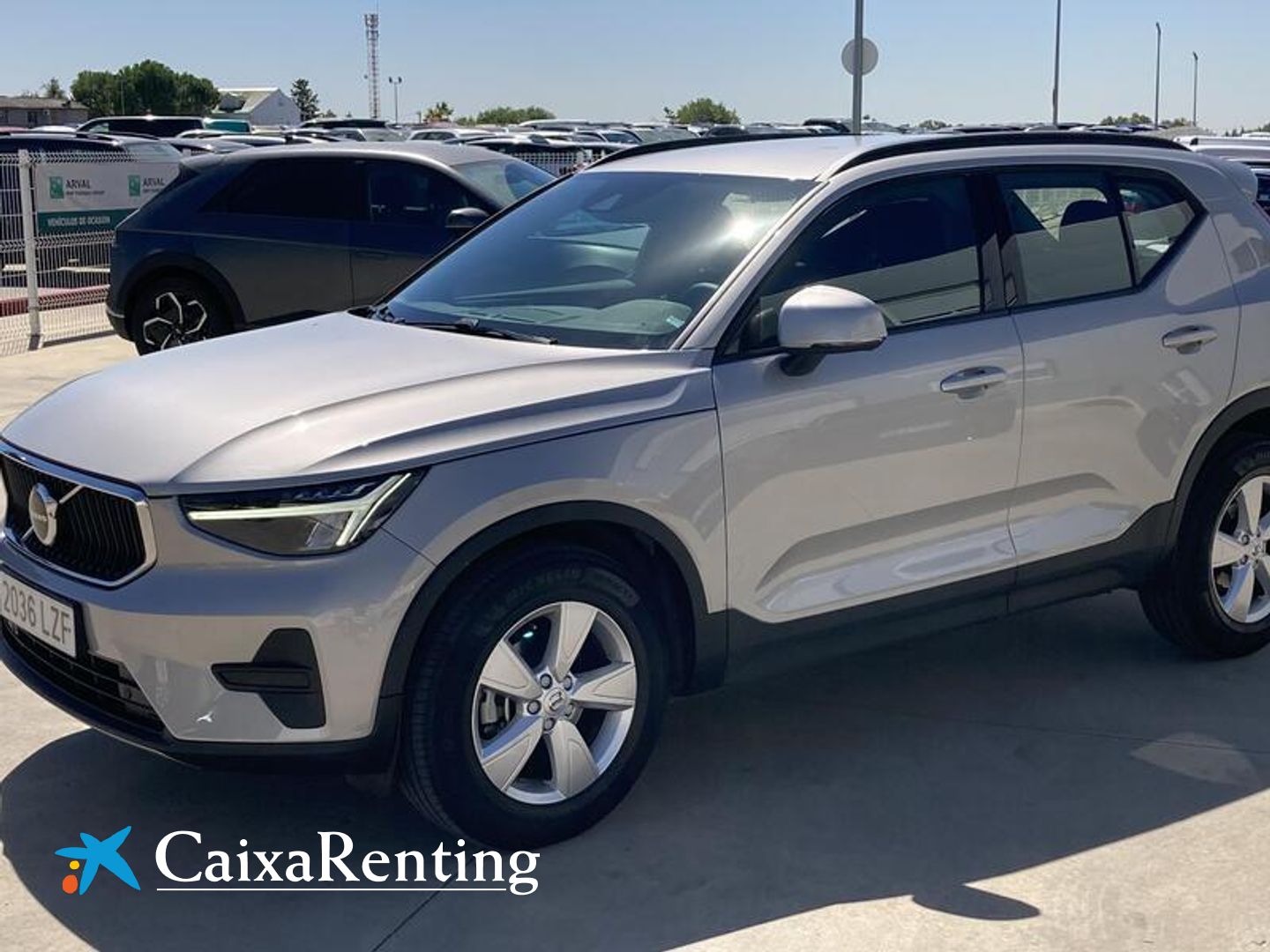 Volvo XC40 T2 Essential Auto 95 kW (129 CV) Gris Plata All Terrain / Pick-up