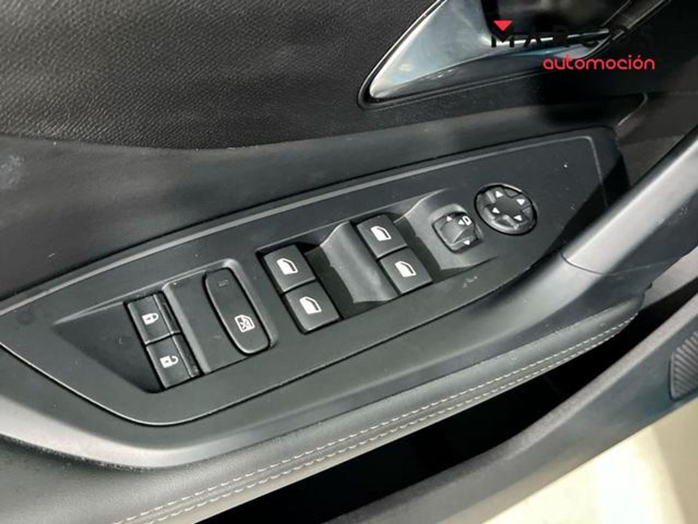 Peugeot 308 PureTech 130 S&S Allure 96 kW (130 CV)