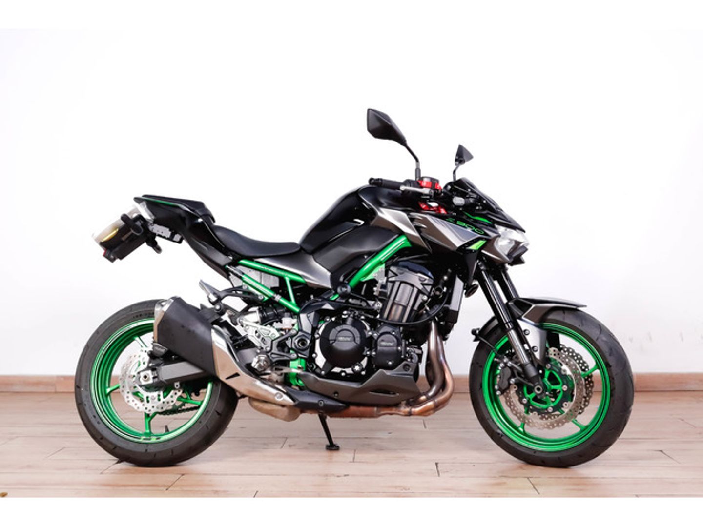 Kawasaki Z900 Negro Motorcycle