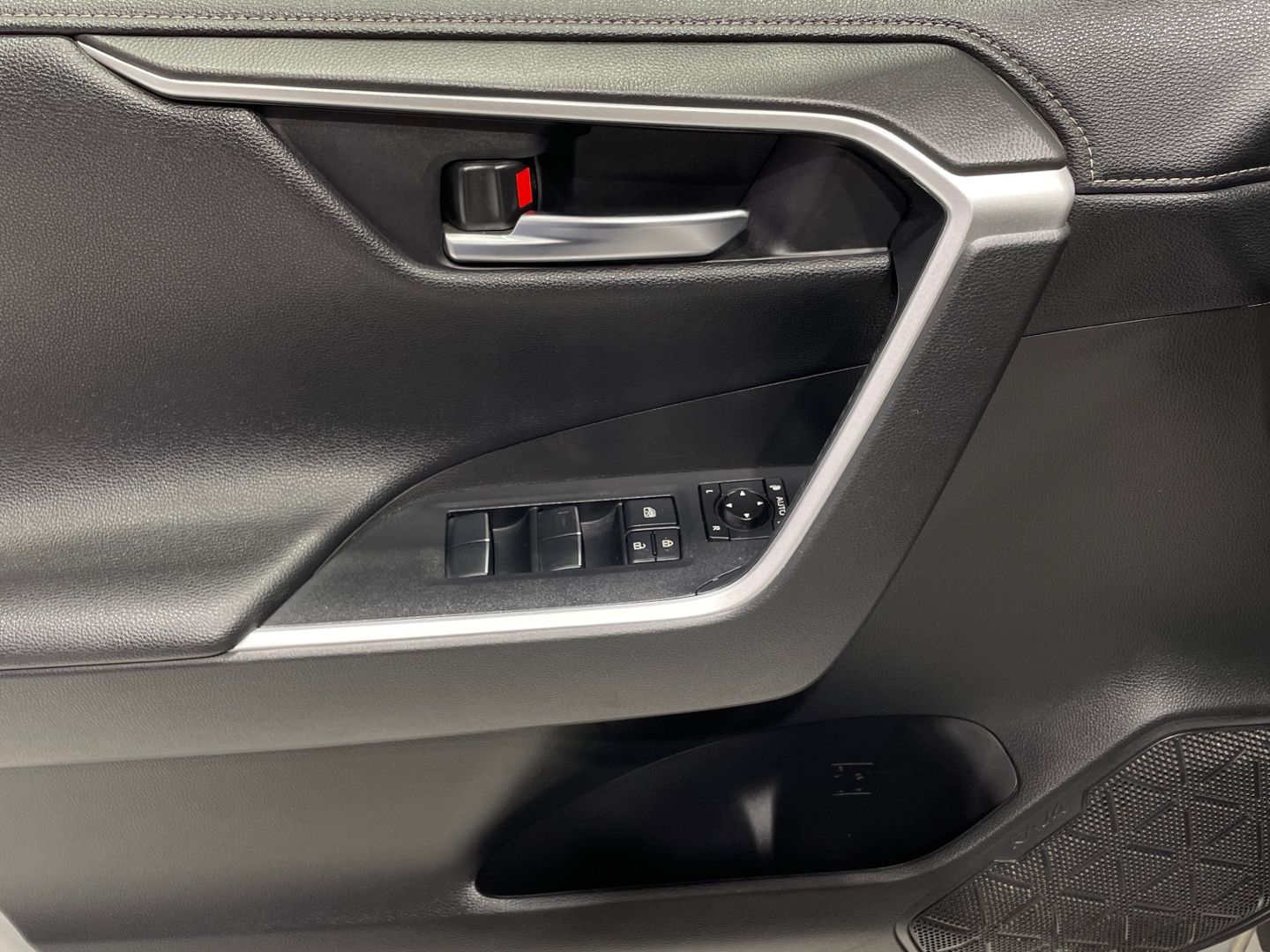 Toyota Rav4 2.5l hybrid Advance 4WD 163 kW (222 CV)