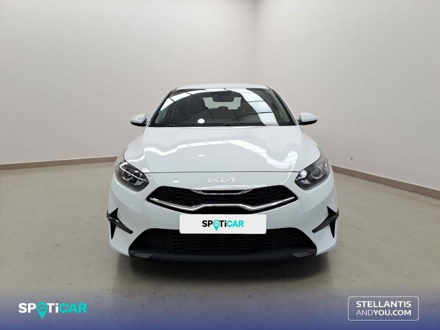 Kia Ceed 1.6 MHEV iMT Drive 100 kW (136 CV)