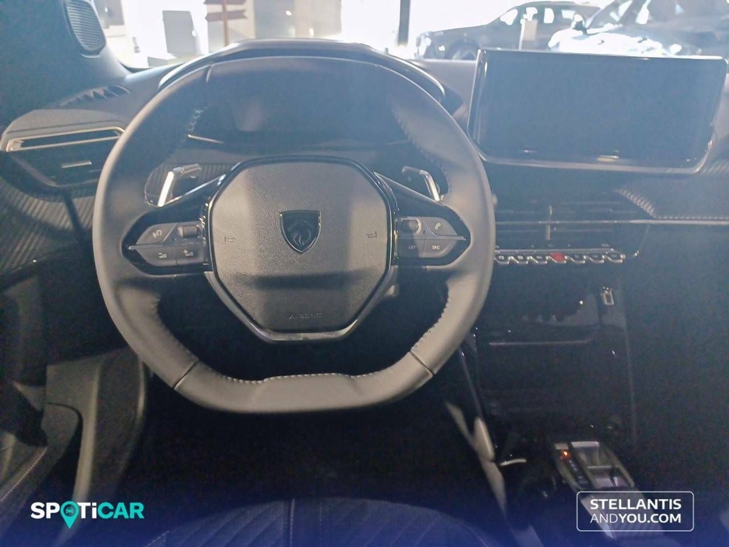Peugeot 2008 Allure Hybrid eDCS6 100 kW (136 CV)