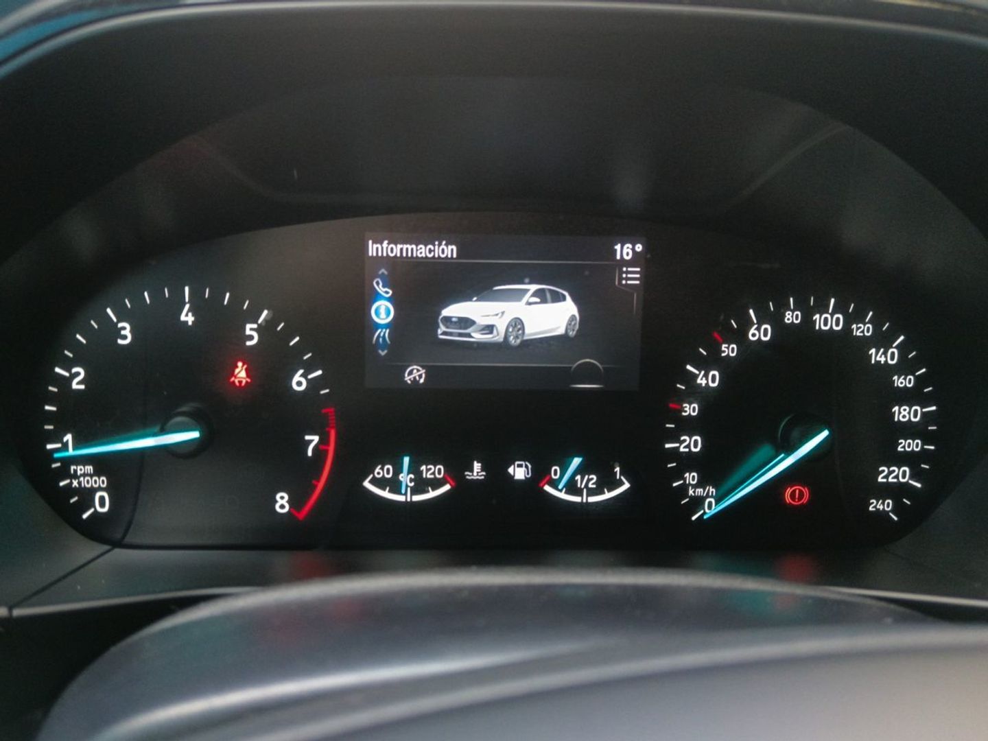 Ford Focus 1.0 Ecoboost MHEV ST-Line 114 kW (155 CV)