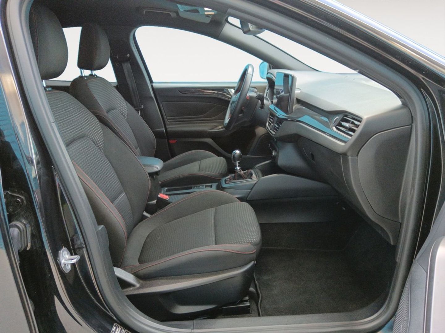 Ford Focus 1.0 Ecoboost MHEV ST-Line 114 kW (155 CV)