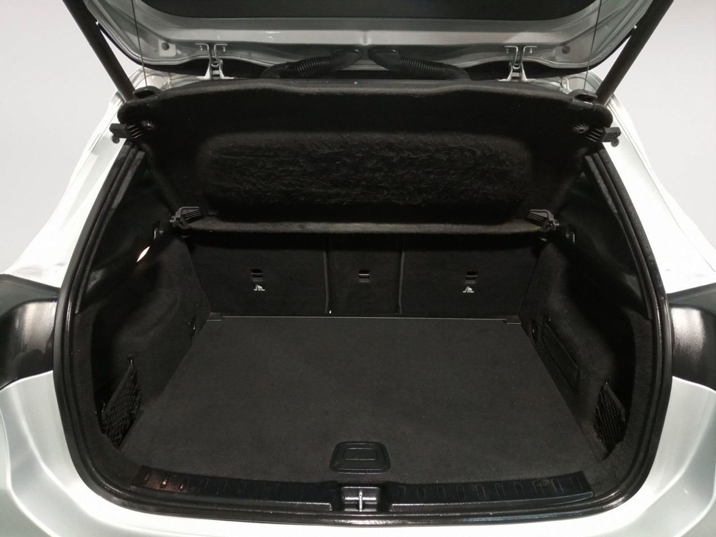 Mercedes-Benz GLA 180 100 kW (136 CV)
