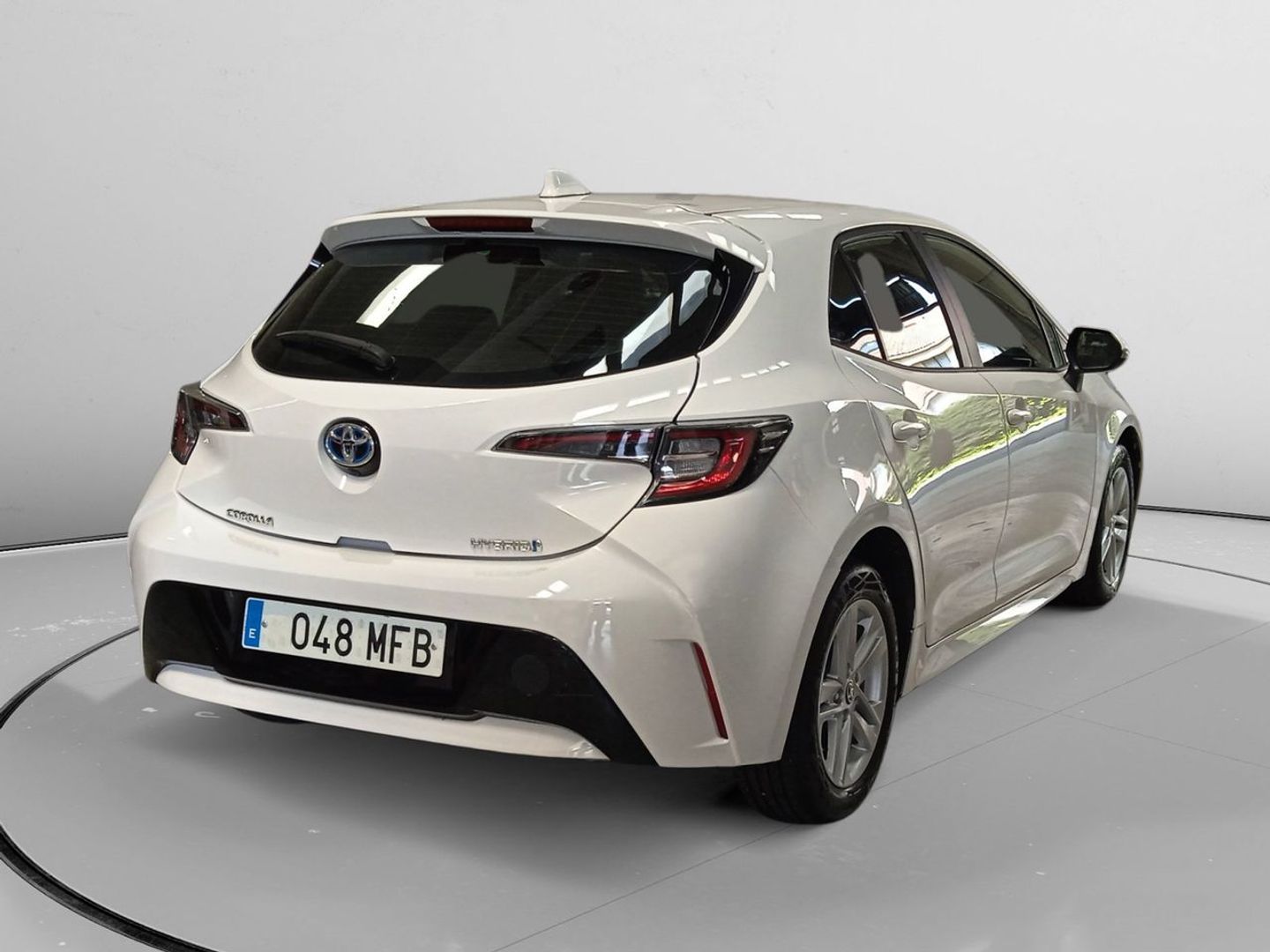 Toyota Corolla 125H Business E-CVT 90 kW (122 CV)
