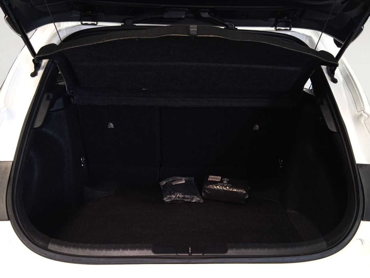 Toyota Corolla 125H Business E-CVT 90 kW (122 CV)