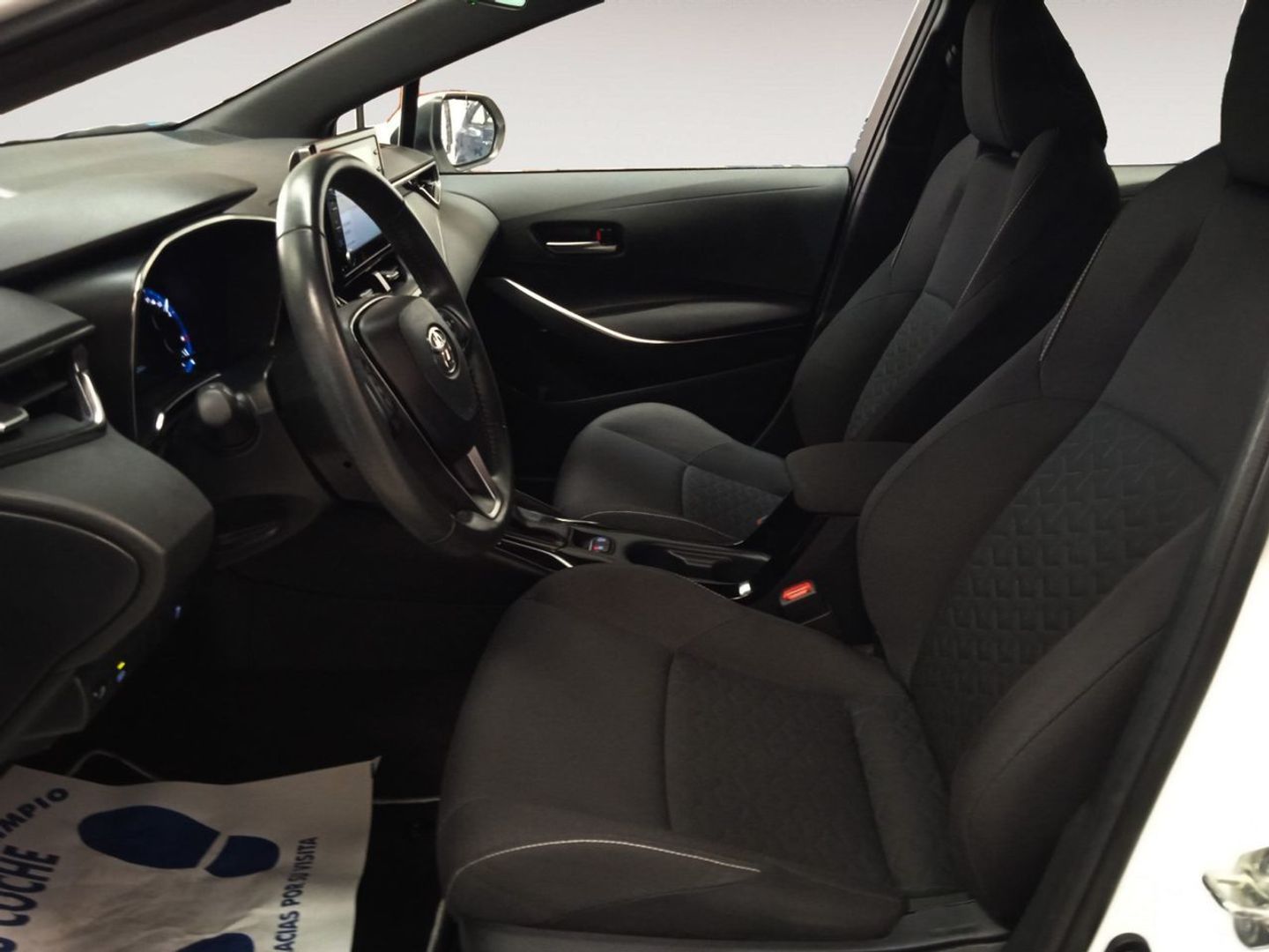 Toyota Corolla 125H Business E-CVT 90 kW (122 CV)