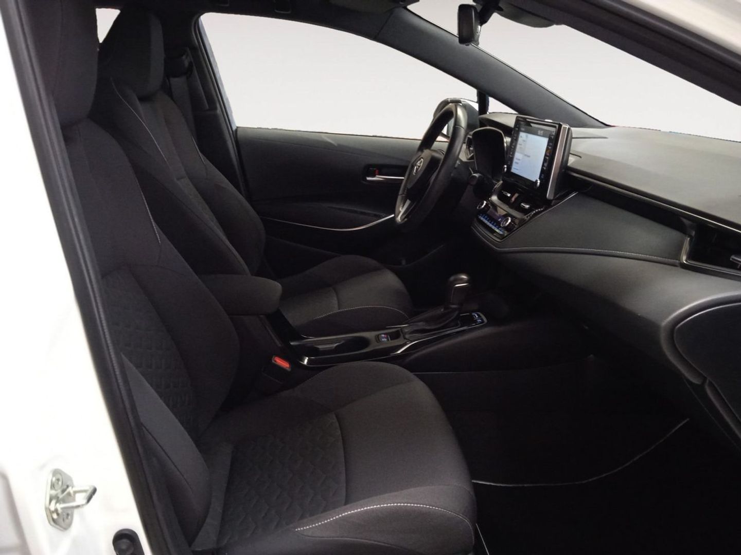Toyota Corolla 125H Business E-CVT 90 kW (122 CV)