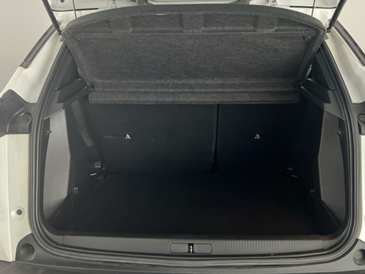 Peugeot 2008 Puretech 100 S&S Active Pack 75 kW (100 CV)