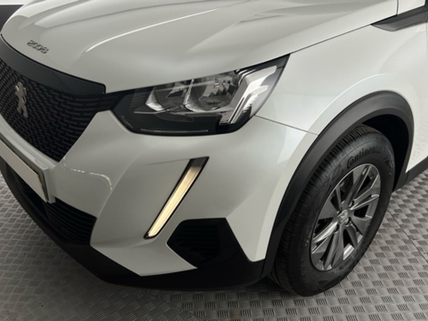 Peugeot 2008 Puretech 100 S&S Active Pack 75 kW (100 CV)