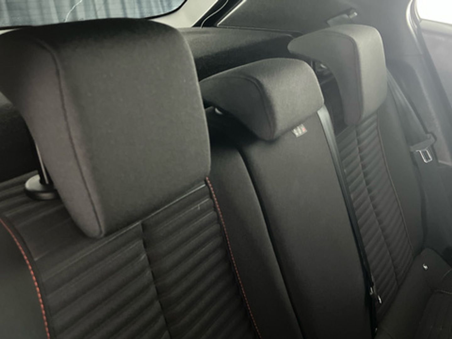 Peugeot 2008 Puretech 100 S&S Active Pack 75 kW (100 CV)