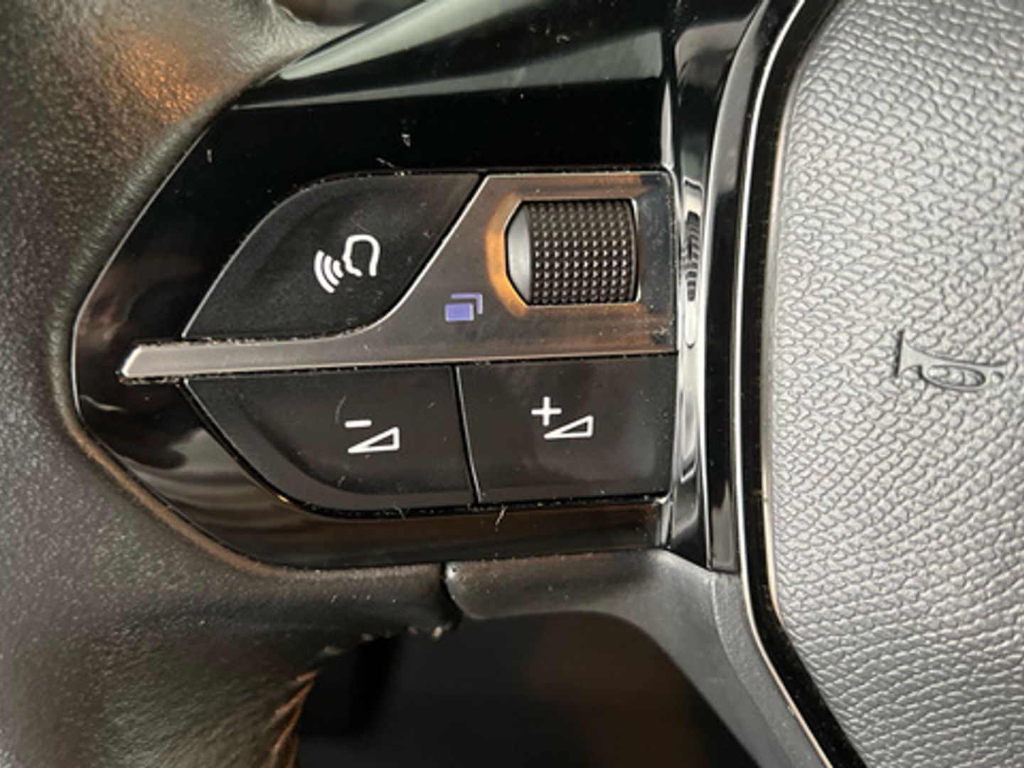Peugeot 2008 Puretech 100 S&S Active Pack 75 kW (100 CV)