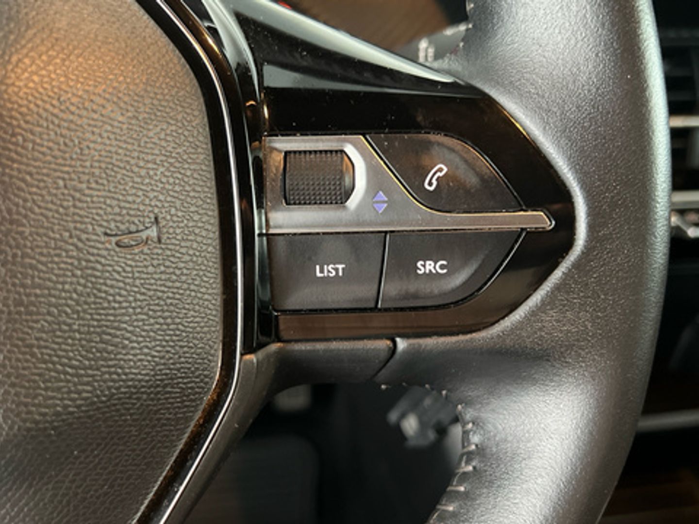 Peugeot 2008 Puretech 100 S&S Active Pack 75 kW (100 CV)