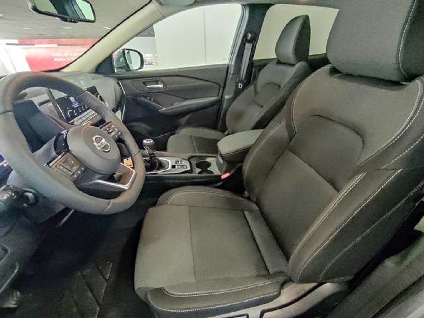 Nissan Qashqai DIG-T 140 mHEV Visia 103 kW (140 CV)