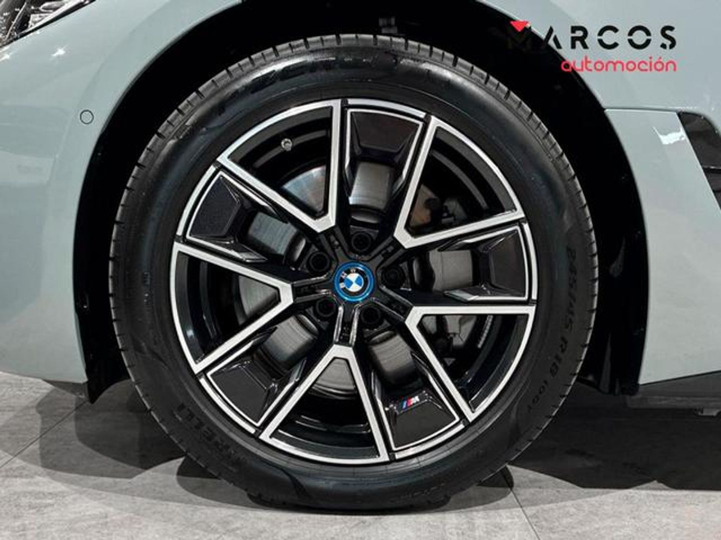 BMW i4 eDrive40 250 kW (340 CV)