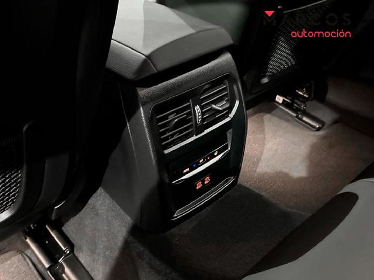 BMW i4 eDrive40 250 kW (340 CV)