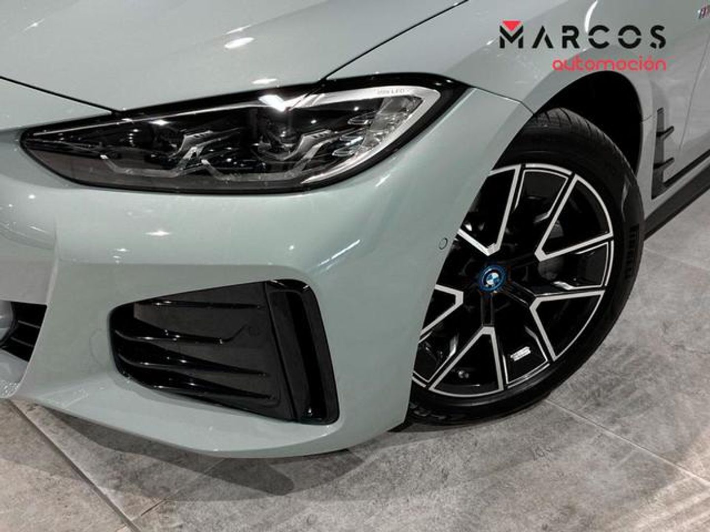 BMW i4 eDrive40 250 kW (340 CV)