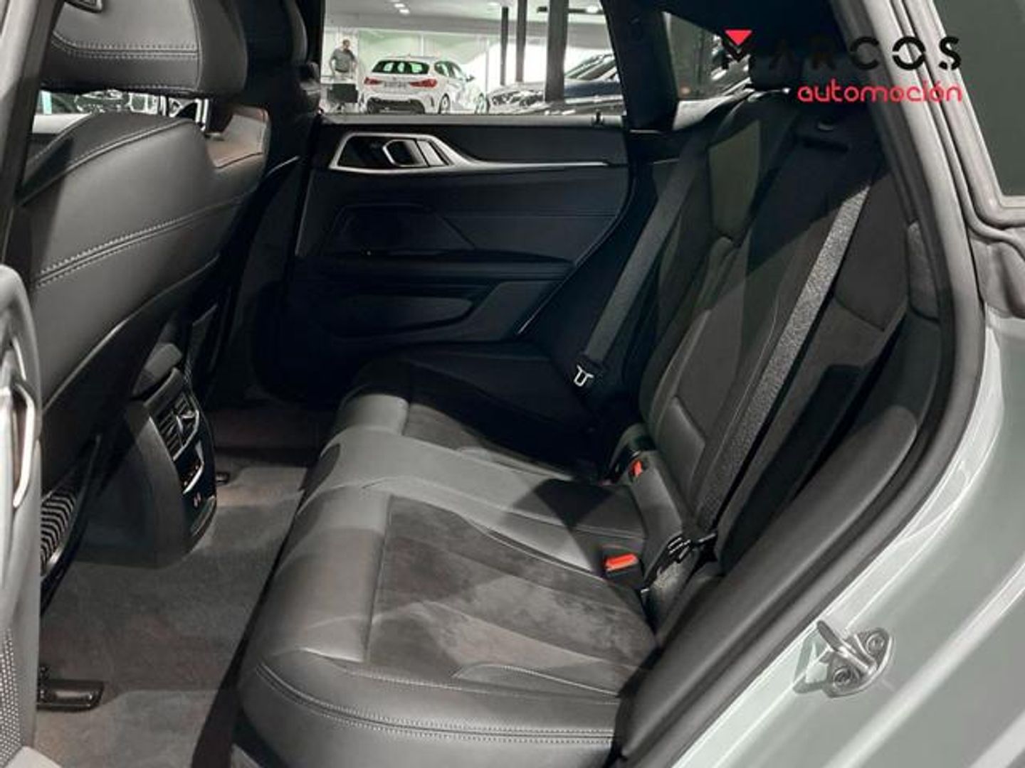 BMW i4 eDrive40 250 kW (340 CV)