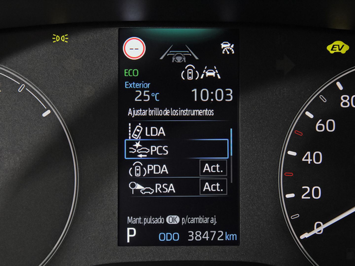 Toyota Yaris 120H Active Plus 85 kW (116 CV) Negro Sedan