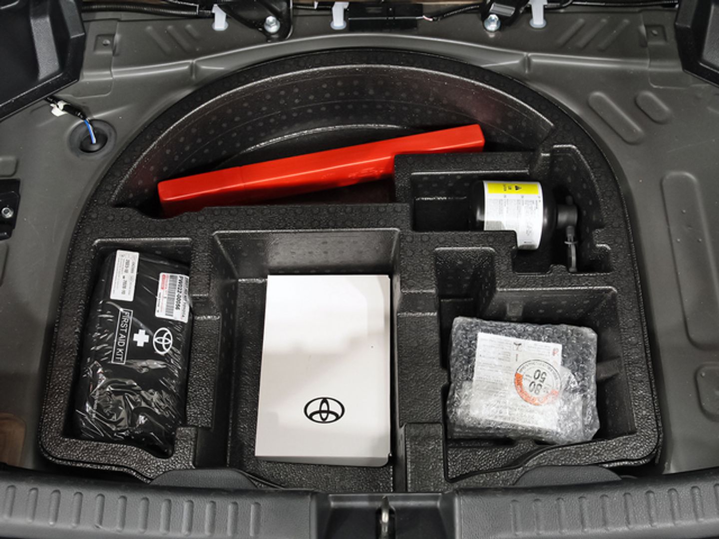 Toyota Yaris 120H Active Plus 85 kW (116 CV) Negro Sedan