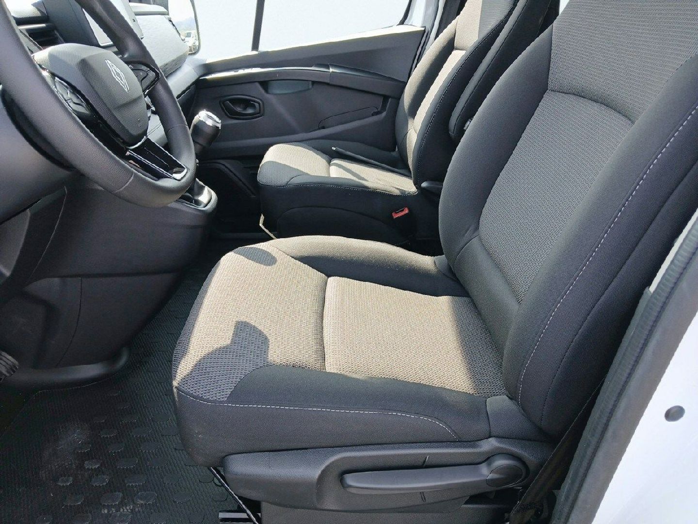 Renault Trafic Authentic Largo Energy Blue dCi 81 kW (110 CV)