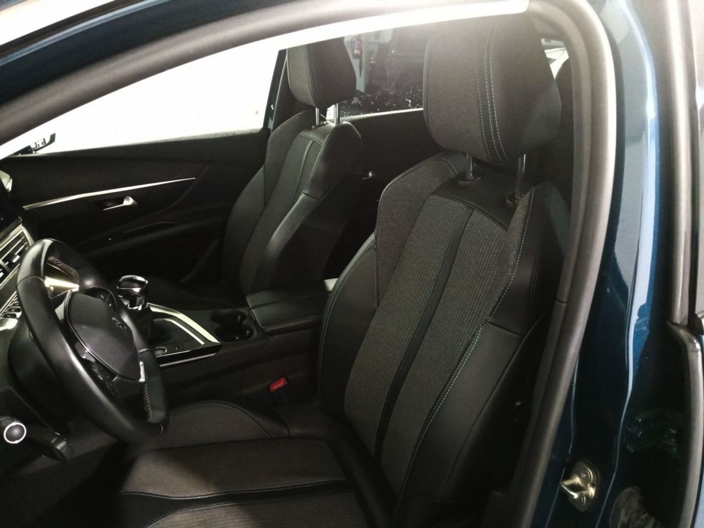 Peugeot 3008 PureTech 130 S&S Allure 96 kW (130 CV)