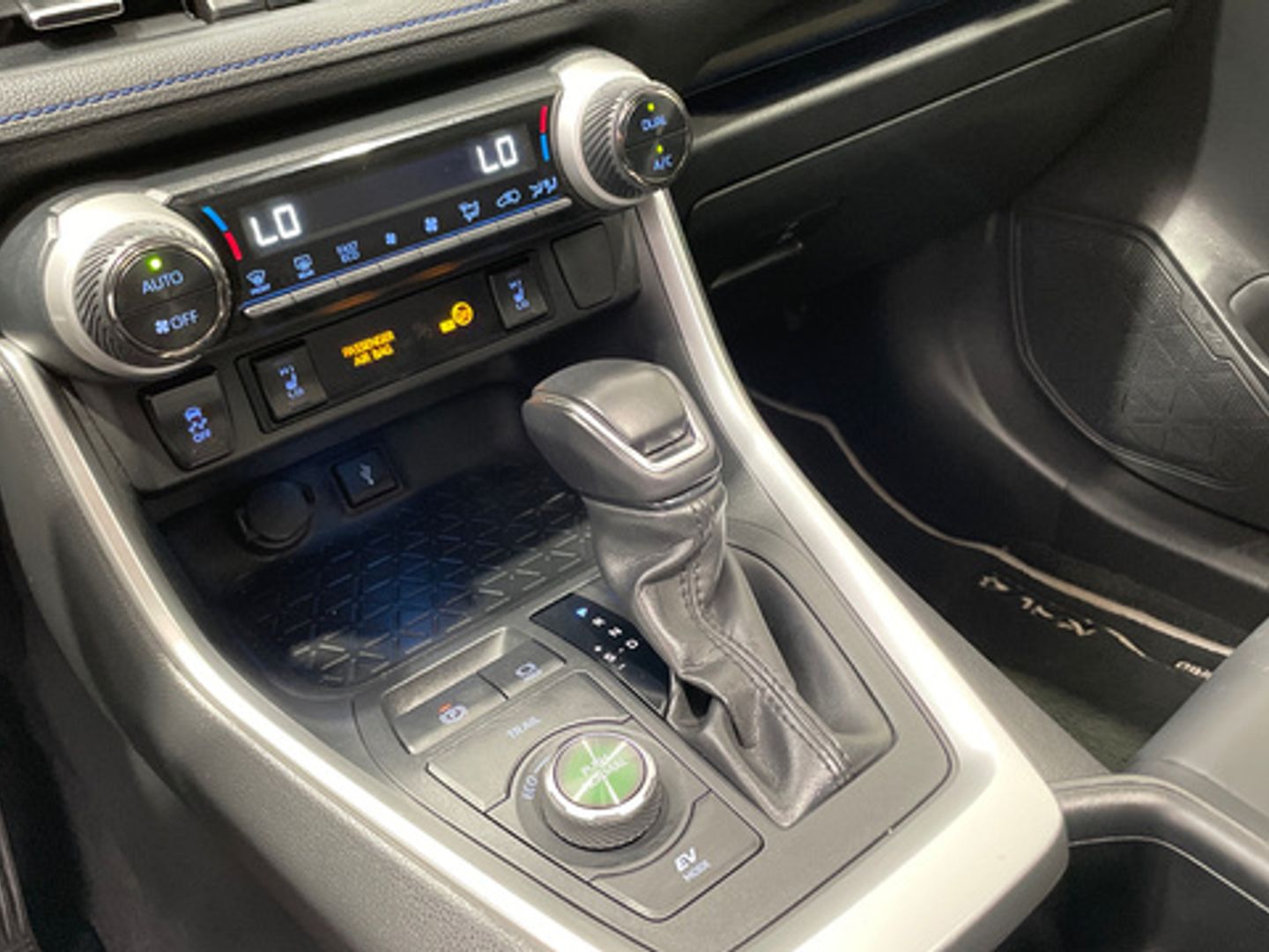 Toyota Rav4 2.5l hybrid Style 4WD 163 kW (222 CV)