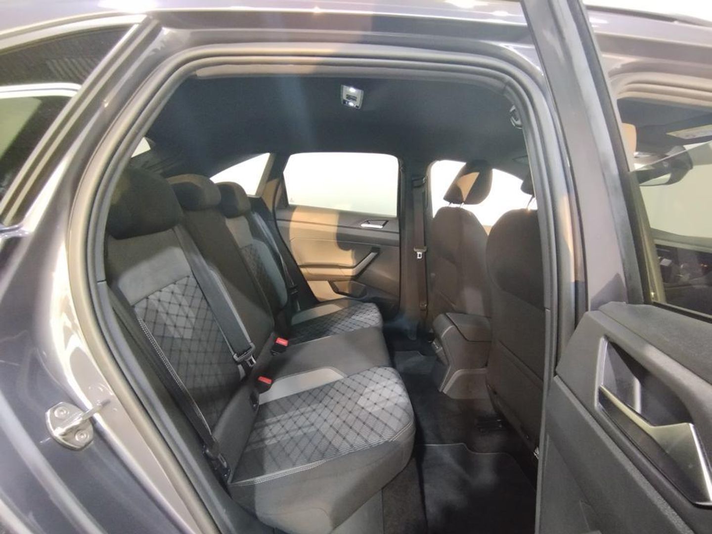 Volkswagen Taigo R-Line 1.0 TSI 85 kW (115 CV)