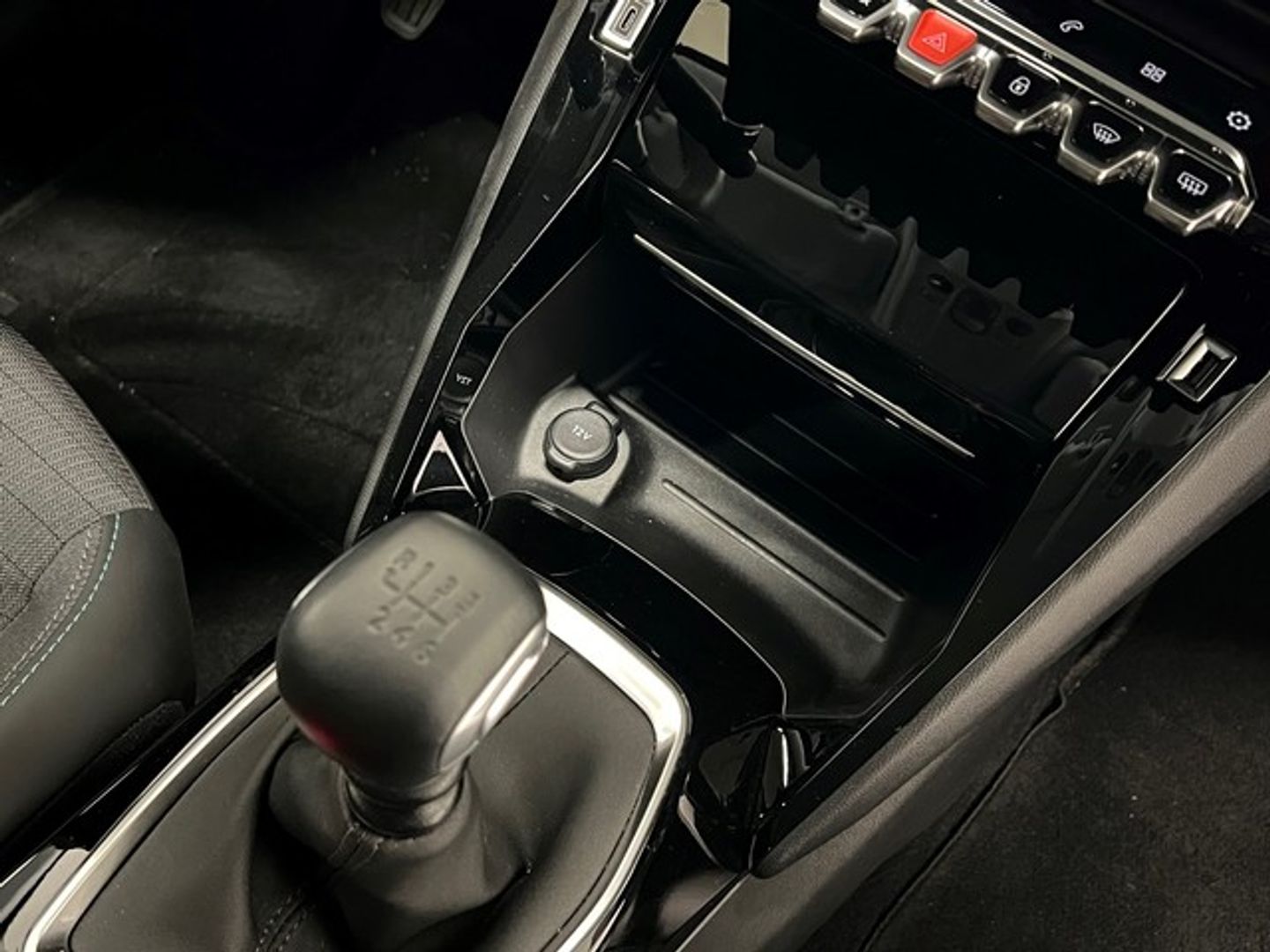 Peugeot 208 PureTech 100 Allure Pack 75 kW (100 CV)