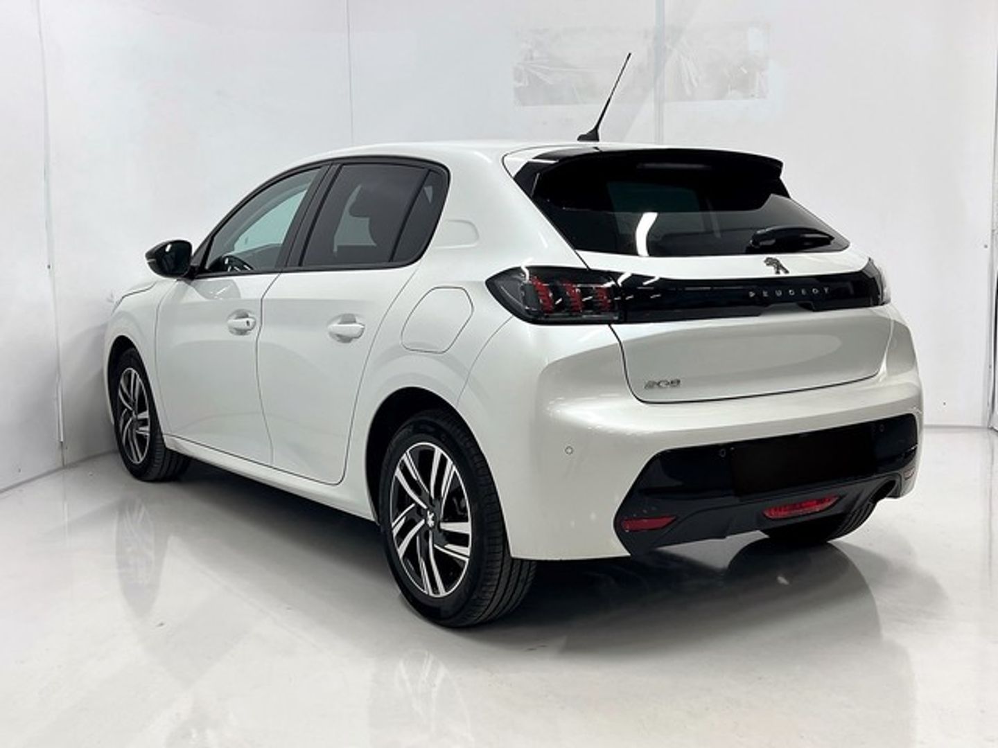 Peugeot 208 PureTech 100 Allure Pack 75 kW (100 CV)