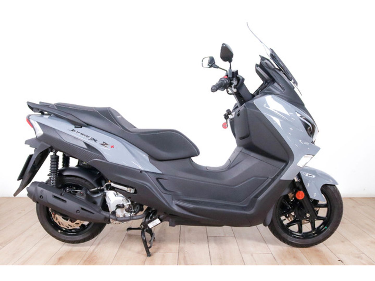 SYM Joymax Z+ 125 Gris Motorcycle